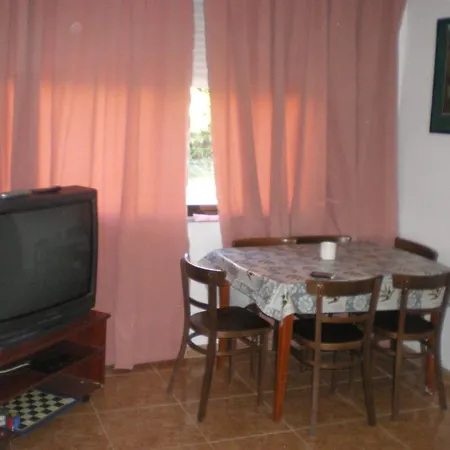 Casa Rural Nautilus Holiday home Narros de Salduena